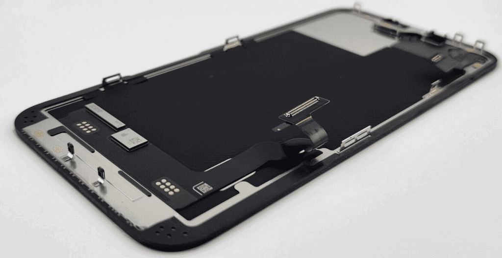 iPhone 13 Display